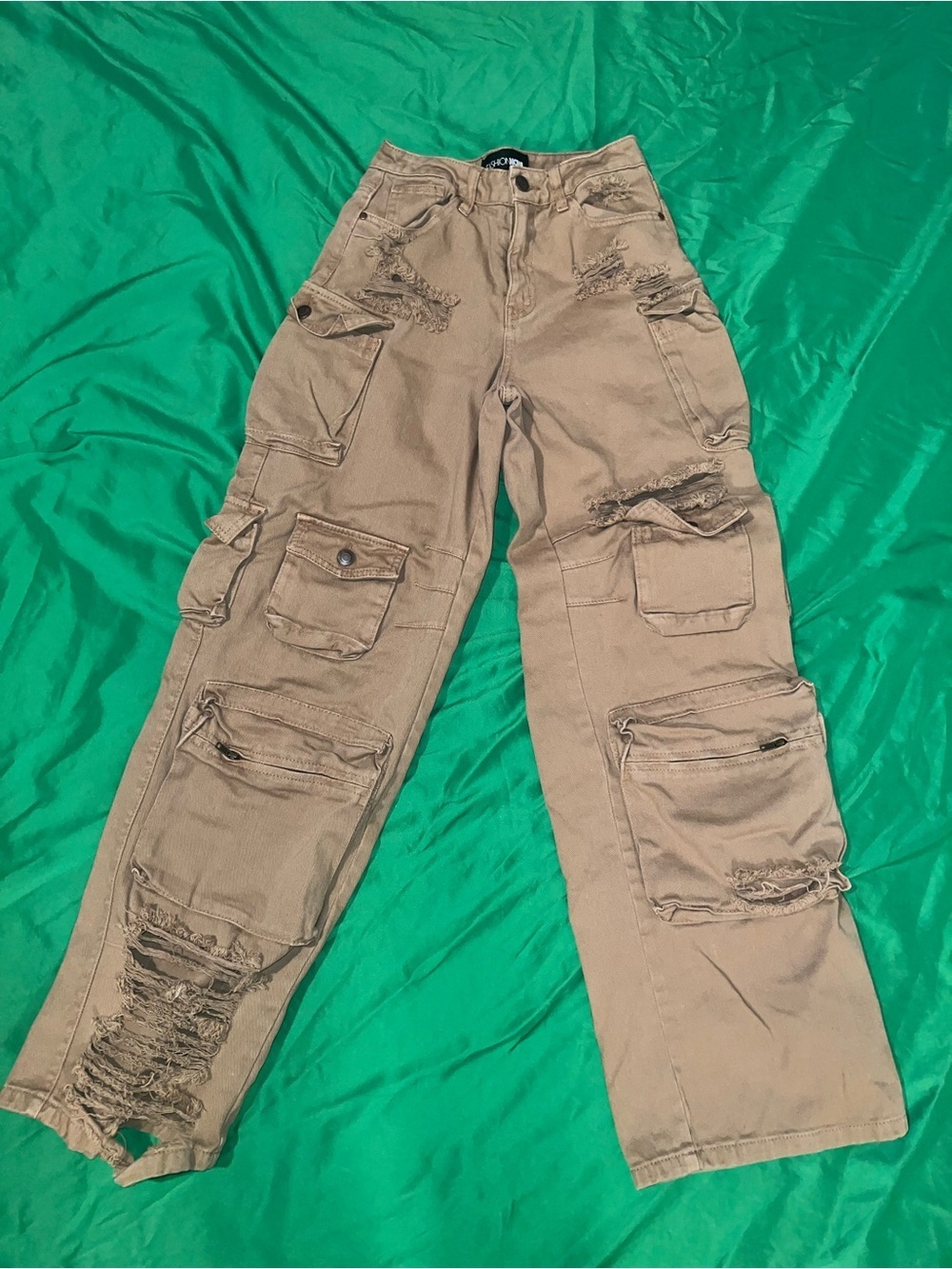 Fashion Nova Distressed Cargo Pants - Tan size 3